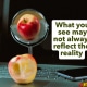 Apfel im Spiegel auf Laptop-Tastatur